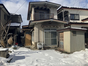 八戸市根城、中古一戸建ての外観画像です