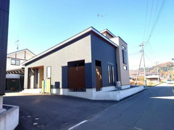 三戸郡南部町大字大向、中古一戸建ての外観画像です