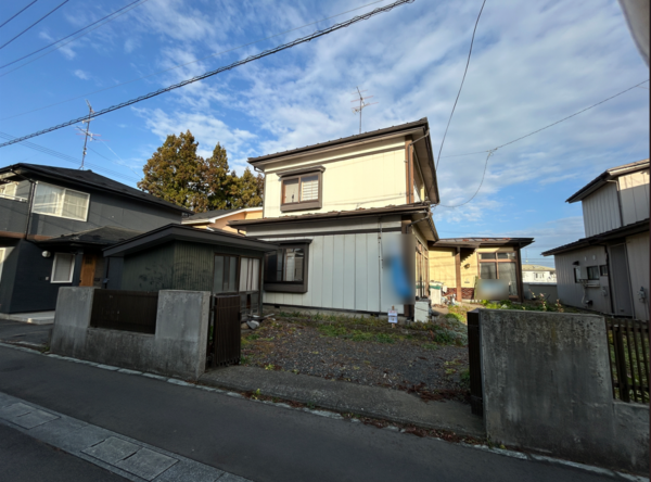 八戸市大字糠塚、中古一戸建ての外観画像です