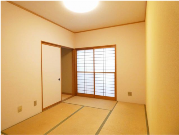 八戸市大字白銀町、中古一戸建ての内装画像です