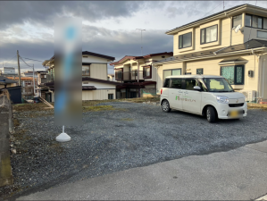 八戸市大字鮫町、中古一戸建ての駐車場画像です