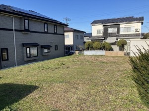 八戸市大字市川町、土地の外観画像です