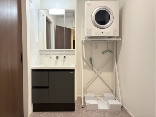 八戸市根城、新築一戸建ての洗面画像です