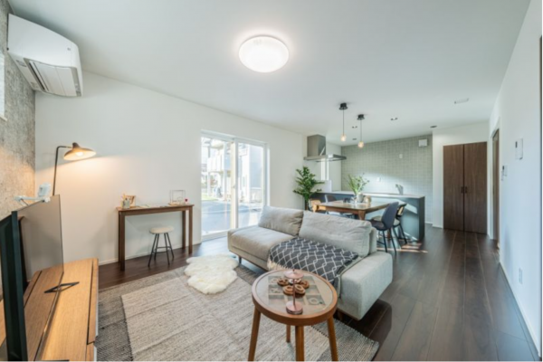 八戸市根城、新築一戸建ての内装画像です