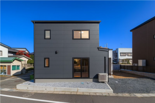 八戸市根城、新築一戸建ての外観画像です