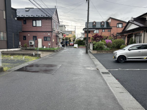八戸市売市、新築一戸建ての前面道路を含む現地写真画像です