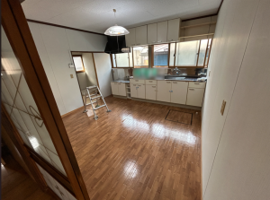 八戸市桜ケ丘、中古一戸建てのキッチン画像です