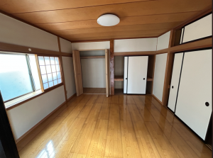八戸市桜ケ丘、中古一戸建ての内装画像です