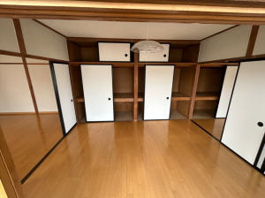 八戸市桜ケ丘、中古一戸建ての内装画像です