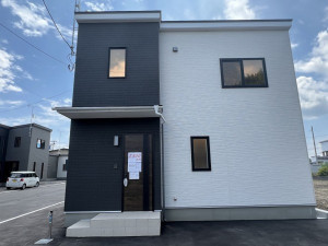 八戸市大字長苗代、新築一戸建ての外観画像です