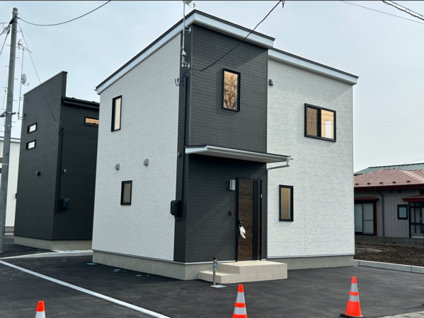 八戸市大字長苗代、新築一戸建ての外観画像です