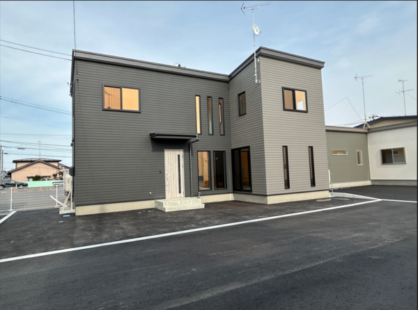 八戸市大字長苗代、新築一戸建ての外観画像です
