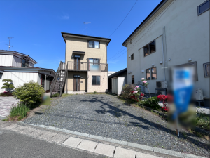 八戸市諏訪、中古一戸建ての外観画像です