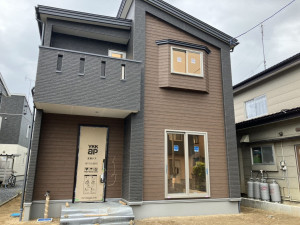 八戸市下長、新築一戸建ての外観画像です