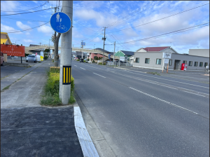 八戸市湊高台、新築一戸建ての前面道路を含む現地写真画像です