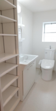 江東区東砂、マンションのトイレ画像です
