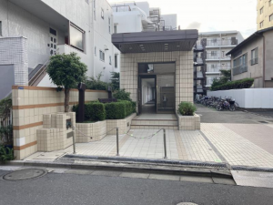 江東区大島、マンションのエントランス画像です