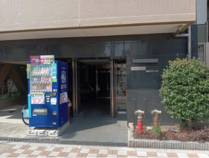 江東区亀戸、マンションのエントランス画像です