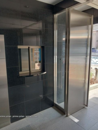 江東区亀戸、マンションのエントランス画像です