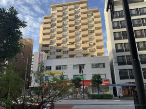 江東区東陽、マンションの外観画像です