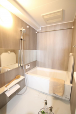 江東区東砂、マンションの風呂画像です