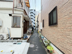 江東区大島、土地の前面道路を含む現地写真画像です
