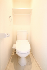 江東区大島、収益物件/アパートのトイレ画像です