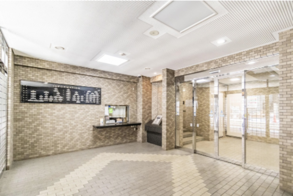 江東区大島、収益物件/店舗付住宅のエントランス画像です