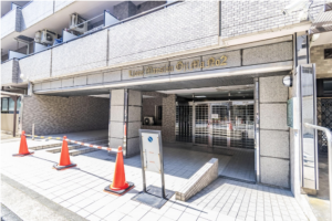 江東区大島、マンションの外観画像です
