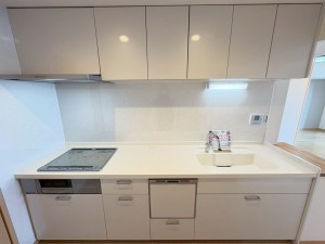 江東区南砂、マンションのキッチン画像です