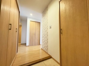 江東区南砂、マンションの玄関画像です