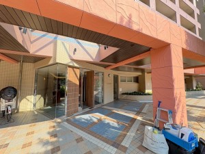 江東区大島、マンションのエントランス画像です