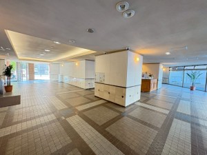 江東区大島、マンションのエントランス画像です