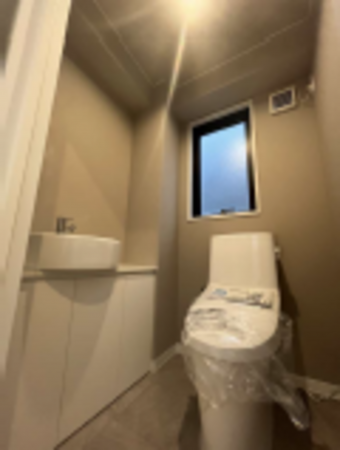 江東区亀戸、中古一戸建てのトイレ画像です