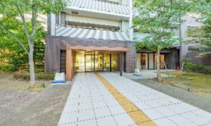 江東区亀戸、マンションのエントランス画像です