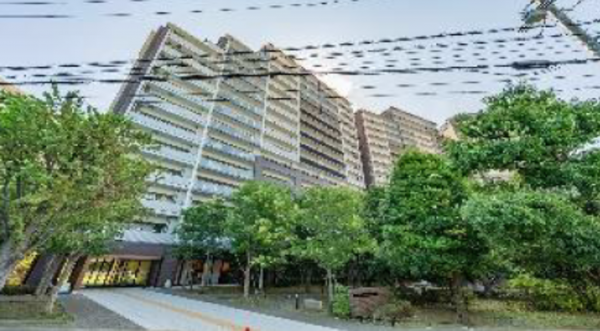 江東区亀戸、マンションの外観画像です