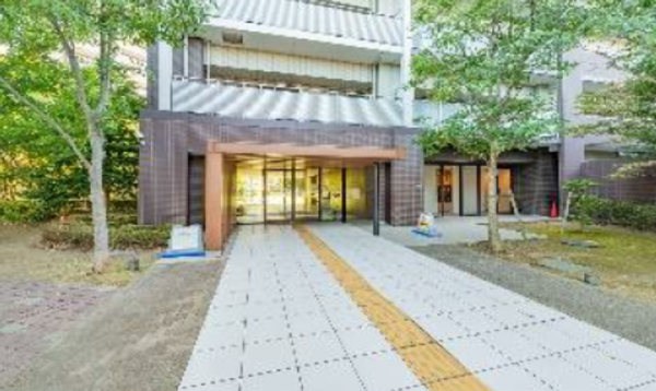 江東区亀戸、マンションのエントランス画像です