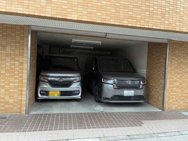 江東区亀戸、マンションの駐車場画像です