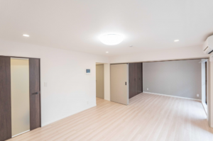 江東区東砂、マンションの居間画像です