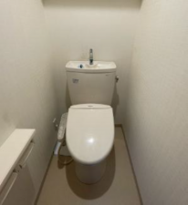 江東区大島、中古一戸建てのトイレ画像です