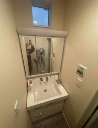 江東区南砂、中古一戸建ての洗面画像です