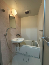 江東区亀戸、マンションの風呂画像です