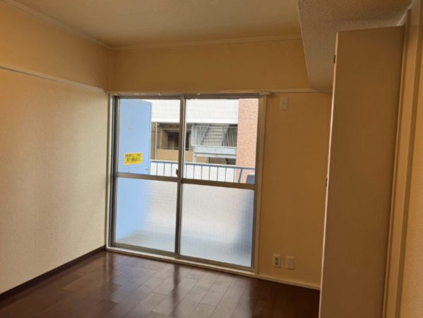 江東区亀戸、マンションの寝室画像です