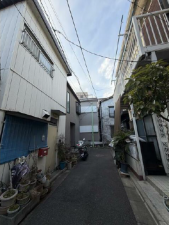 江東区北砂、中古一戸建ての前面道路を含む現地写真画像です