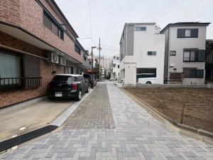 江東区東砂、土地の前面道路を含む現地写真画像です