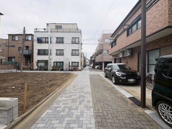 江東区東砂、土地の前面道路を含む現地写真画像です