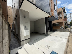 江東区南砂、新築一戸建ての駐車場画像です