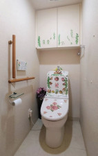 江東区東砂、マンションのトイレ画像です