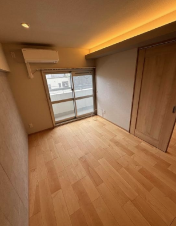 江東区深川、マンションの居間画像です