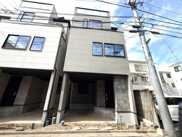 江東区東砂、新築一戸建ての外観画像です